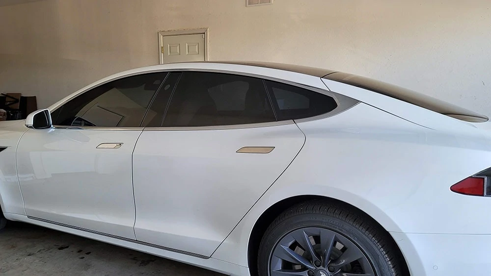 Mobile window tinting at a customer home in the Phoenix valley